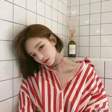迷之血红 在线观看封面
